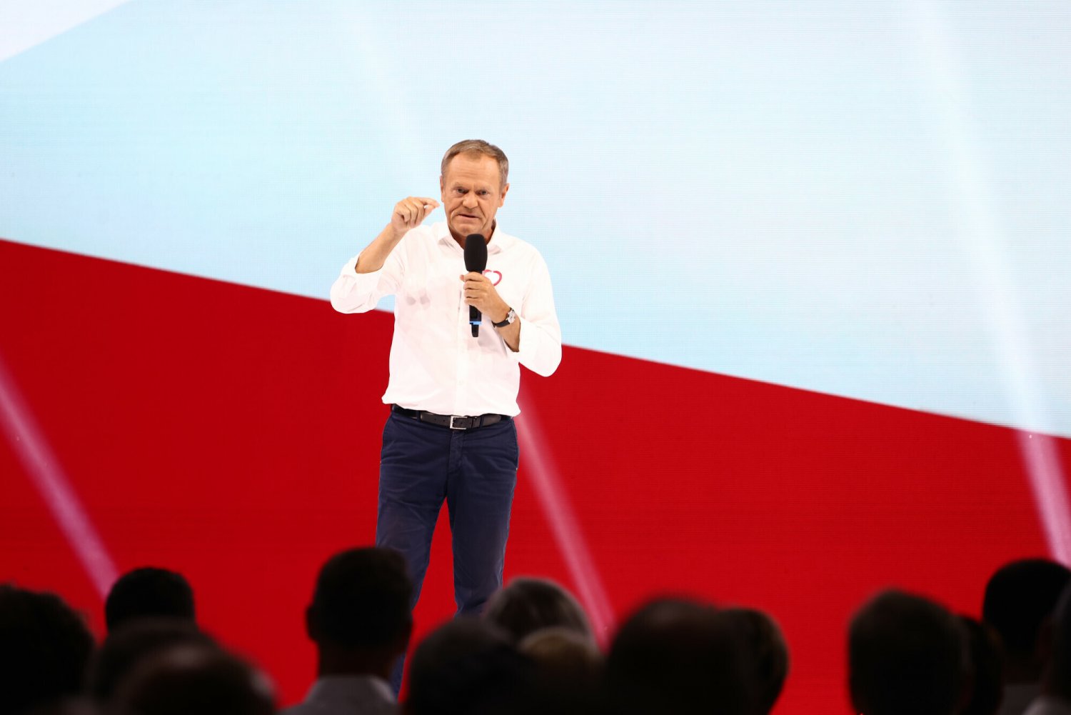 Donald Tusk w Tarnowie przedstawił niektóre ze 100 konkretów, które opozycja ma zamiar zrealizować po wygranych wyborach.