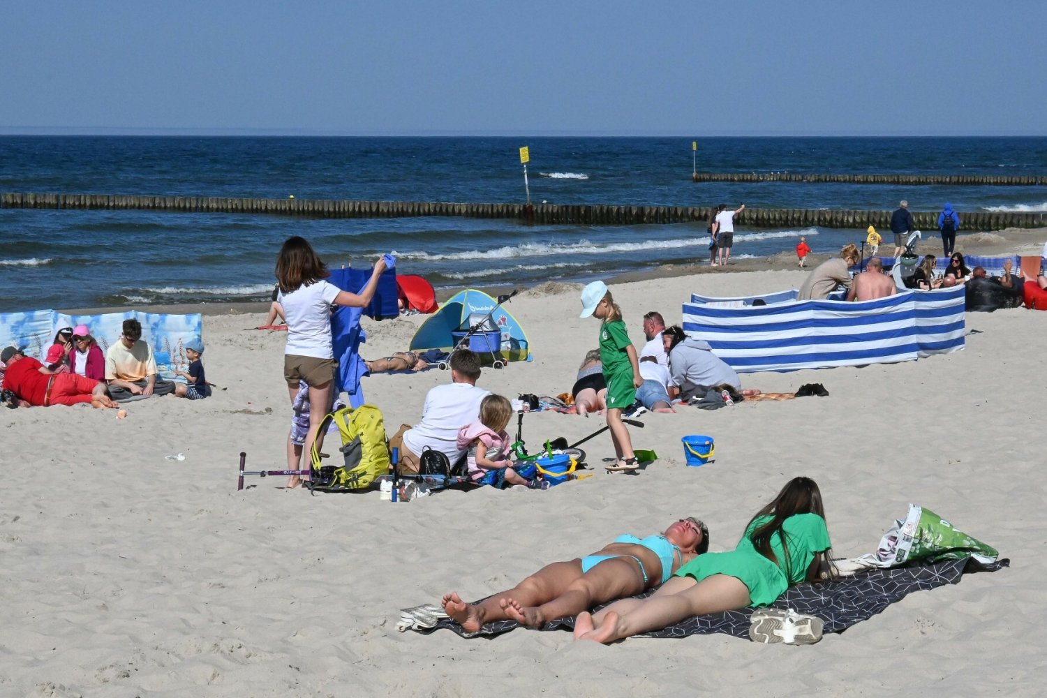 Wakacje nad Bałtykiem będą jeszcze droższe? Turystom może dojść kolejna opłata.