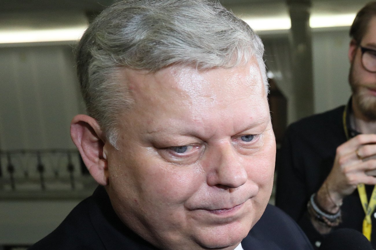 Poseł PiS Marek Suski ocenił, że przyszłość projektu nowelizacji ustawy o radiofonii i telewizji "jak na razie rysuje się raczej w kolorach ciemnych".