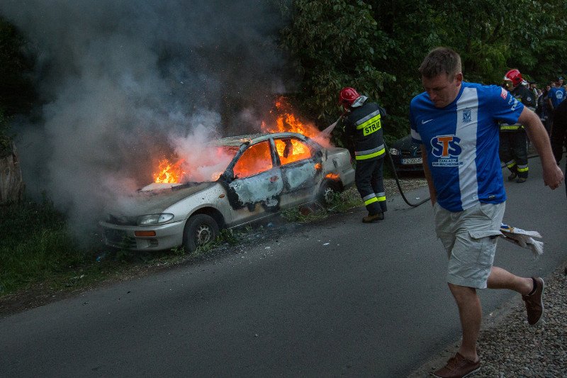 Mistrzem Polski Legia Warszawa – zdecydowała Komisja Ligi przyznając walkower drużynie ze stolicy. Trwa szacowanie strat po meczu z Lechem Poznań.
