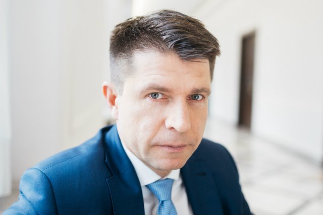 Wybory na stanowisko przewodniczącego Nowoczesnej odbędą się 25 listopada. Ryszarda Petru może zastąpić Katarzyna Lubnauer.