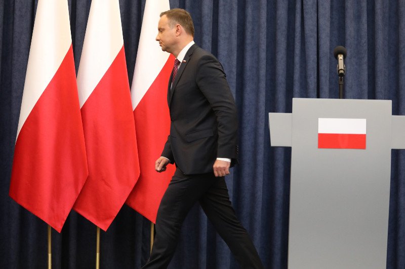 Czy prezydent Andrzej Duda i jego środowisko stają się opozycją wobec PiS?