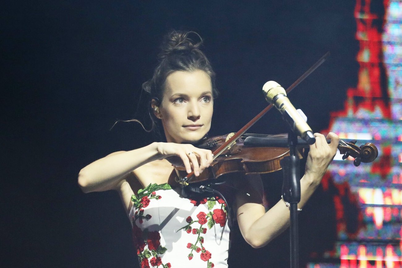 Sanah wyznała, że dziś jest odważniejsza. Bliscy pilnują, by nie odleciała