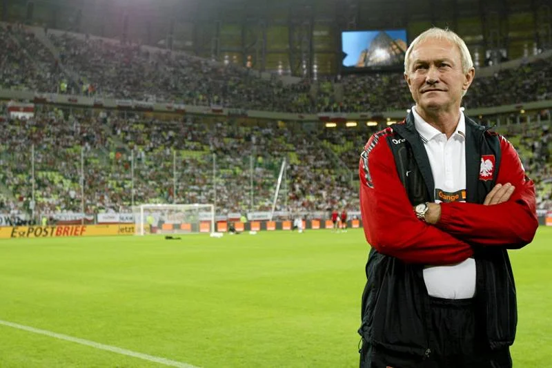 Trener Franciszek Smuda uwielbia dresy