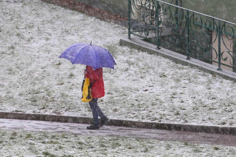 W nocy z 2 maja możliwe śnieżyce.