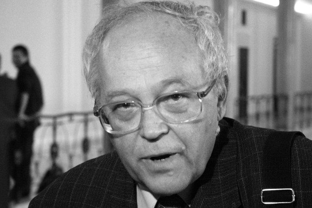 Prof. Piotr Winczorek zmarł w wieku 71 lat