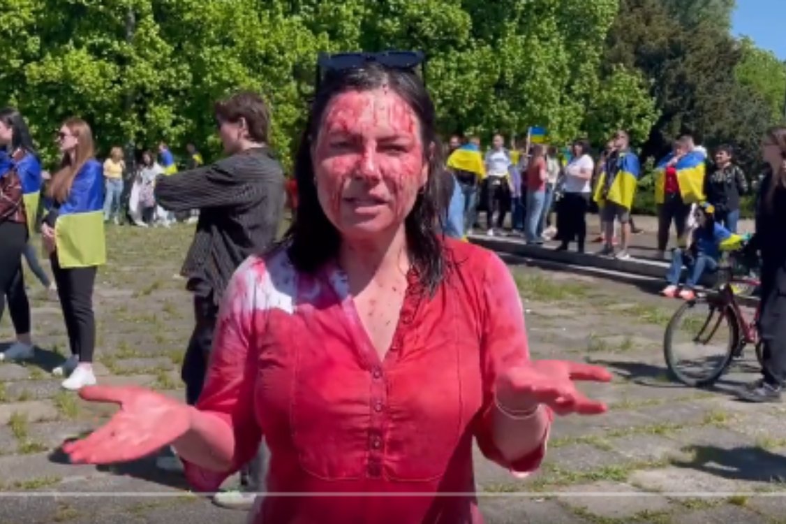 Ukraińska dziennikarka przyznała się do ataku na ambasadora Rosji.