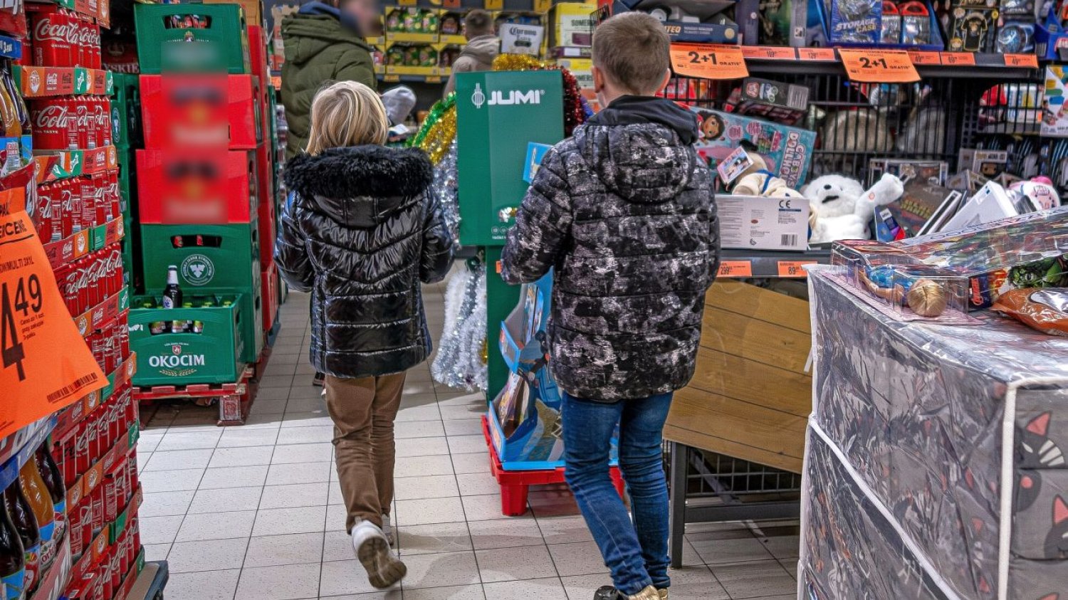 Promocja na zabawki w Biedronce. Kup 5, 2 najtańsze dostaniesz za darmo Promocja na zabawki w Biedronce. Jeśli kupisz 5, dwie najtańsze dostaniesz za darmo