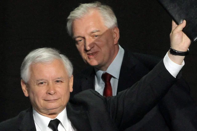 Jarosław Gowin jest zwolennikiem usunięcia tęczy z placu Zbawiciela