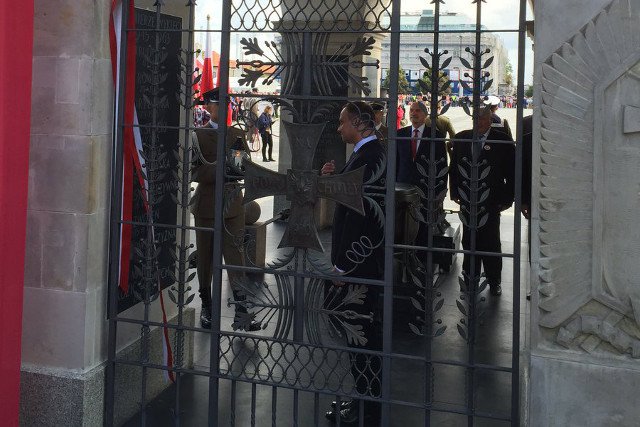 Andrzej Duda odsłonił tablicę Żołnierzy Wyklętych.