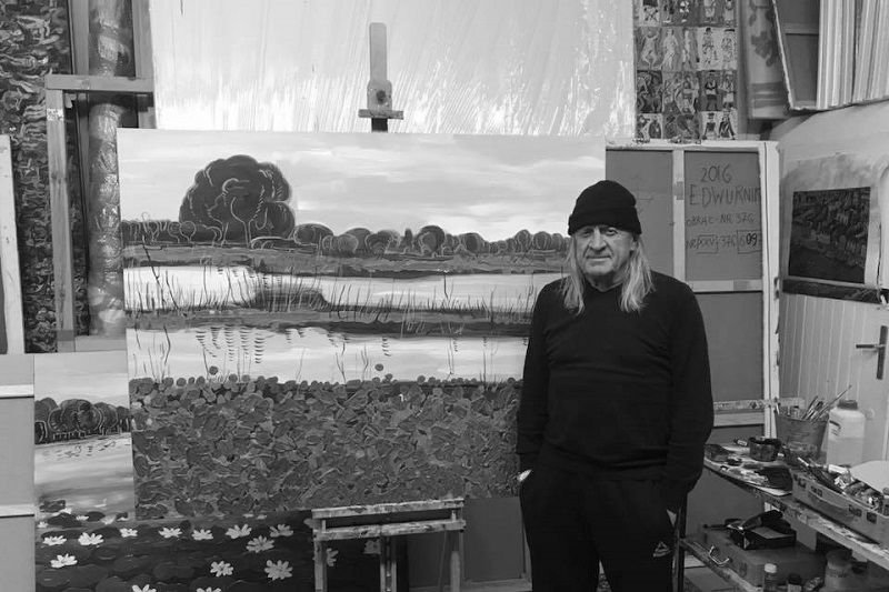 Odszedł znany polski malarz Edward Dwurnik.