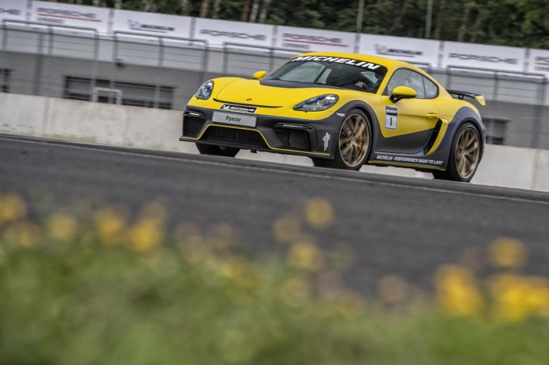 Porsche Track Experience Na Silesia Ring. Czy Warto Zapisać Się Na Kurs? | Natemat.pl