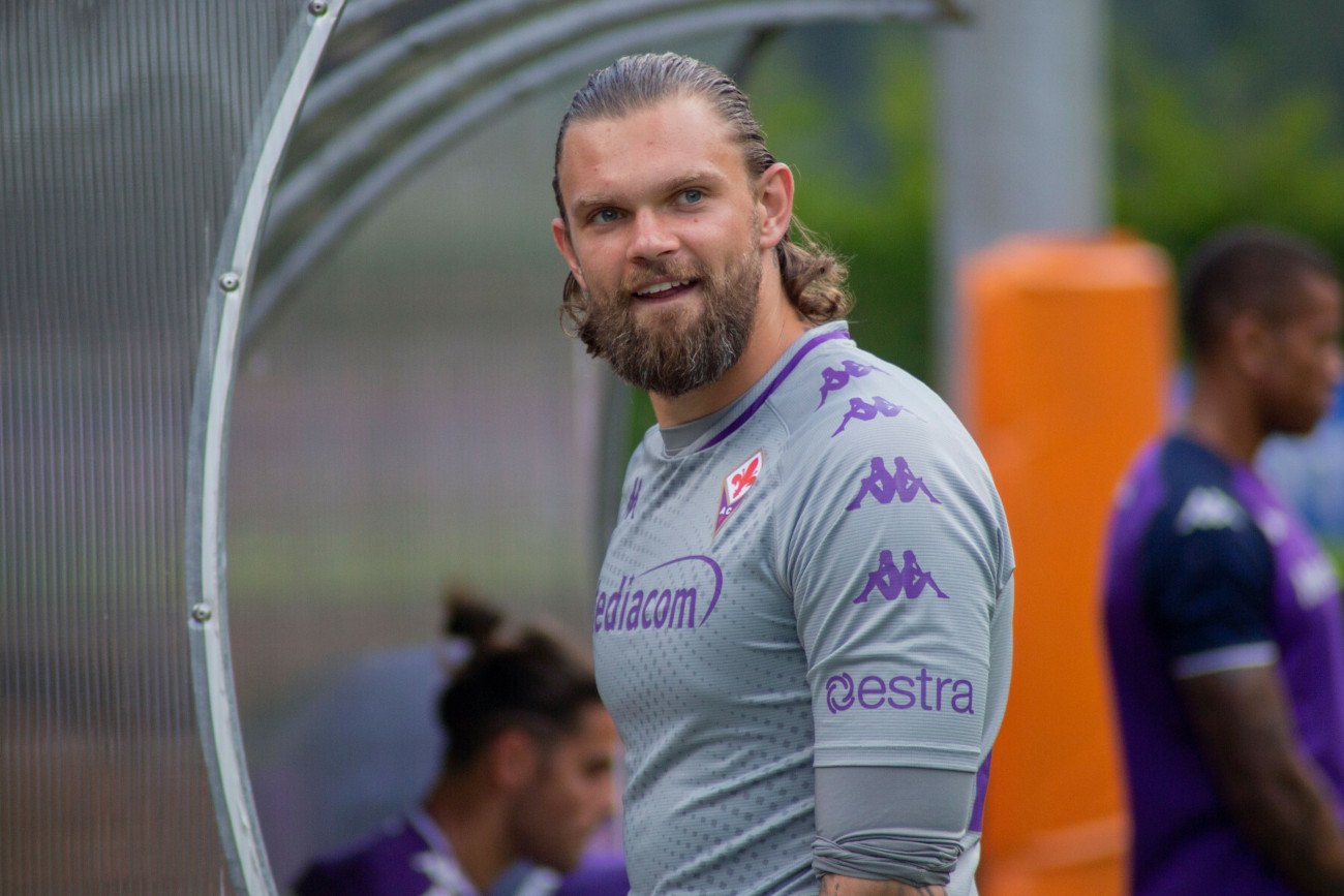 Bartłomiej Drągowski jest w kręgu zainteresowań wielkiej Barcelony. Czy polski bramkarz przeniesie się do Katalonii?