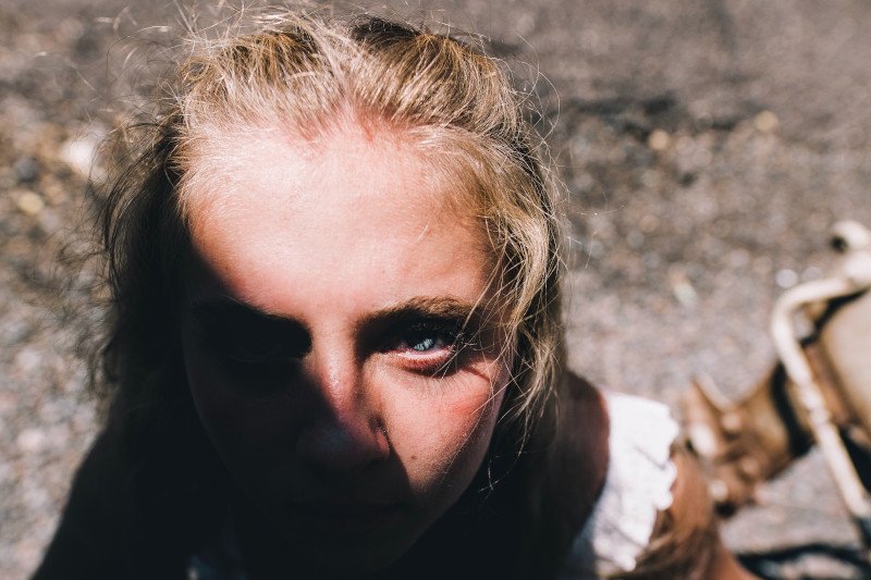 Agata opowiada, jak wygląda mania w chorobie afektywnej dwubiegunowej (ChAD)