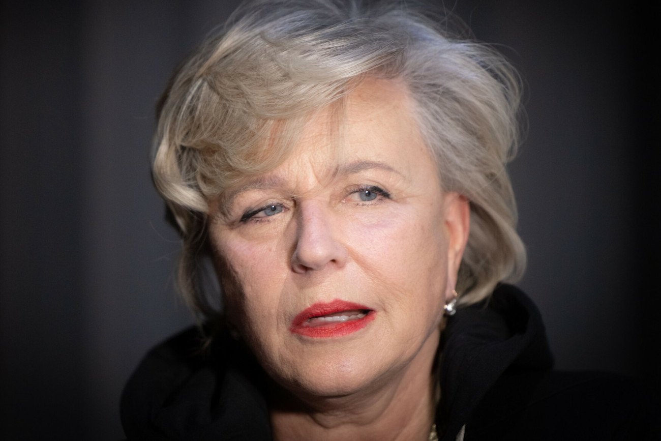 Krystyna Janda złamała nogę.