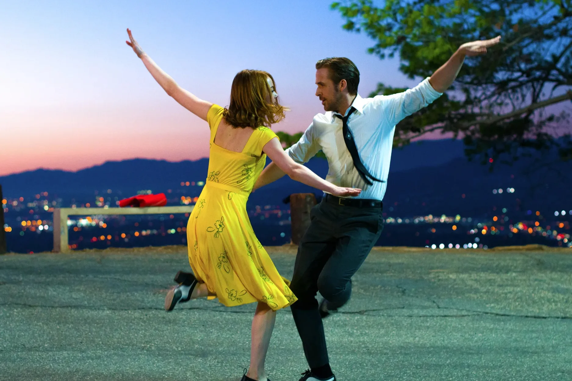 Emma Stone i Ryan Gosling w filmie "La La Land".
