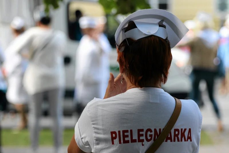 Pielęgniarki walczą nie tylko o należne im podwyżki, ale też o lepszą opiekę dla chorych dzieci.