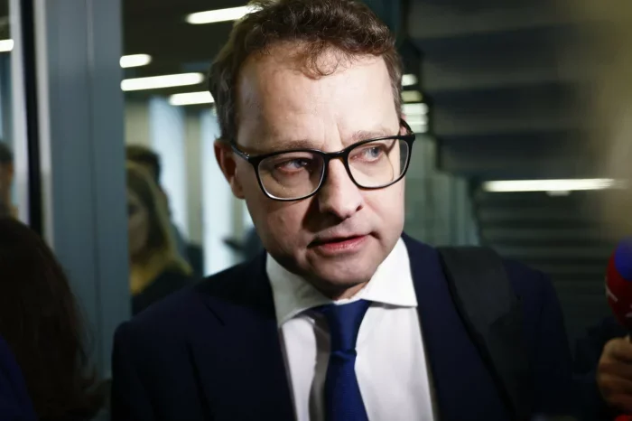 Romanowski od dawna planował ucieczkę na Węgry. Wniosek o azyl złożył już... jesienią Romanowski od dawna planował ucieczkę na Węgry. Wniosek o azyl złożył już... jesienią