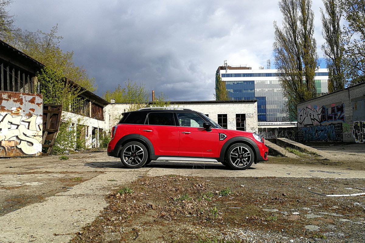 Mini Countryman to zaskakująco praktyczny samochód.