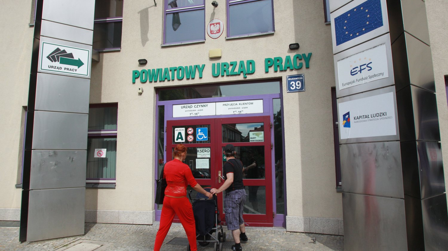Wykształcenie nie jest już takie ważne w pracy Co się liczy dla pracodawców? Doświadczenie
