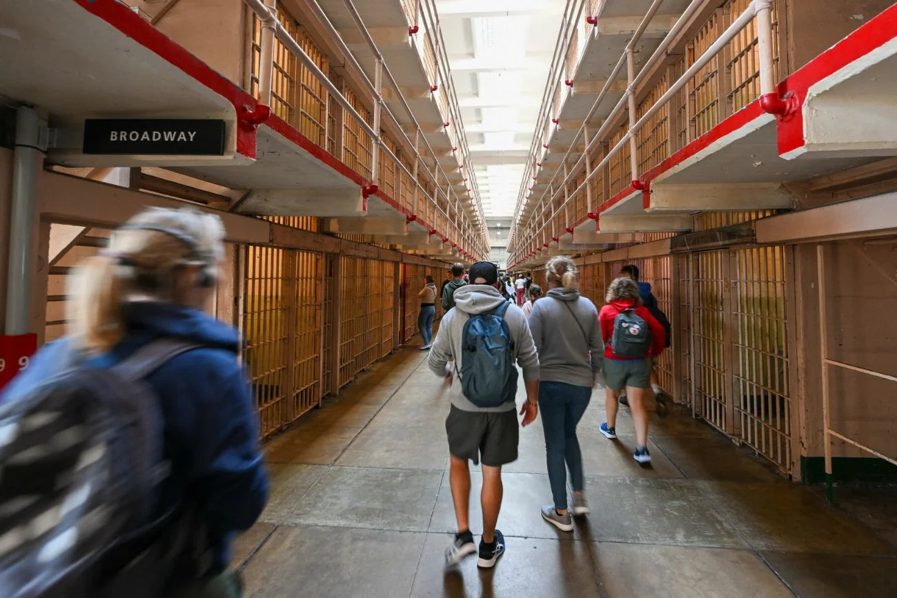 Donald Trump chciał otworzyć więzienie Alcatraz. To popularna atrakcja turystyczna Więzienie Alcatraz jest popularną atrakcją turystyczną. Donald Trump rzucił pomysł jego ponownego otwarcia