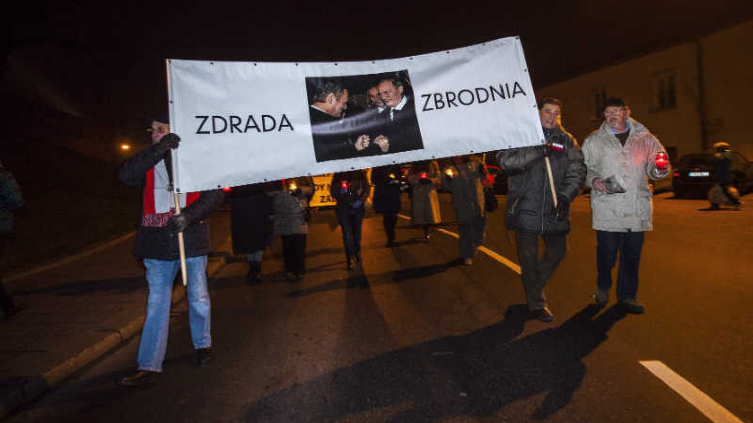 Tylko jedna piąta Polaków wierzy w zamach w Smoleńsku.