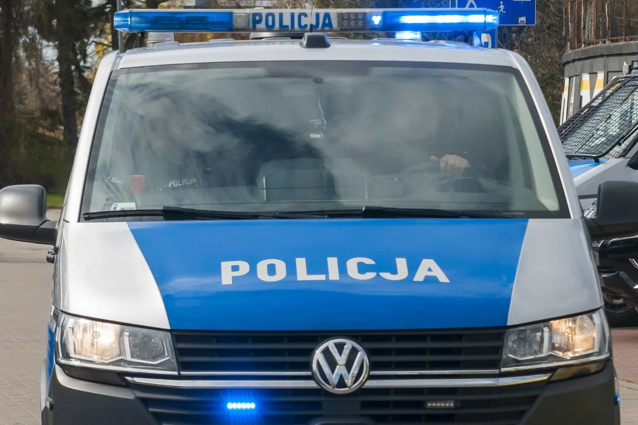 Zaatakował kobietę w parku. W jego domu odnaleziono zwłoki. Atak na kobietę w parku w Krakowie. W domu napastnika znaleziono zwłoki.