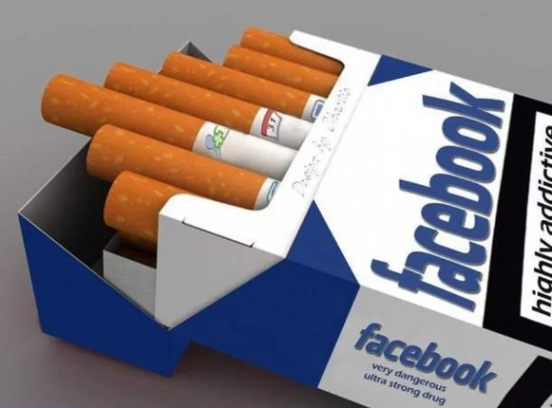 Jak dla mnie facebookowy nałóg jest silniejszy od tego nikotynowego.