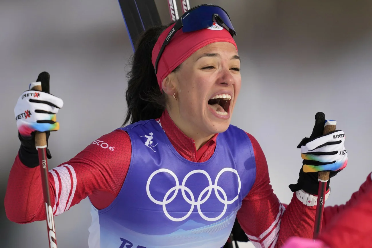 Weronika Stepanowa zdobyła ze sztafetą Rosyjskiego Komitetu Olimpijskiego złoty medal w biegach narciarskich.