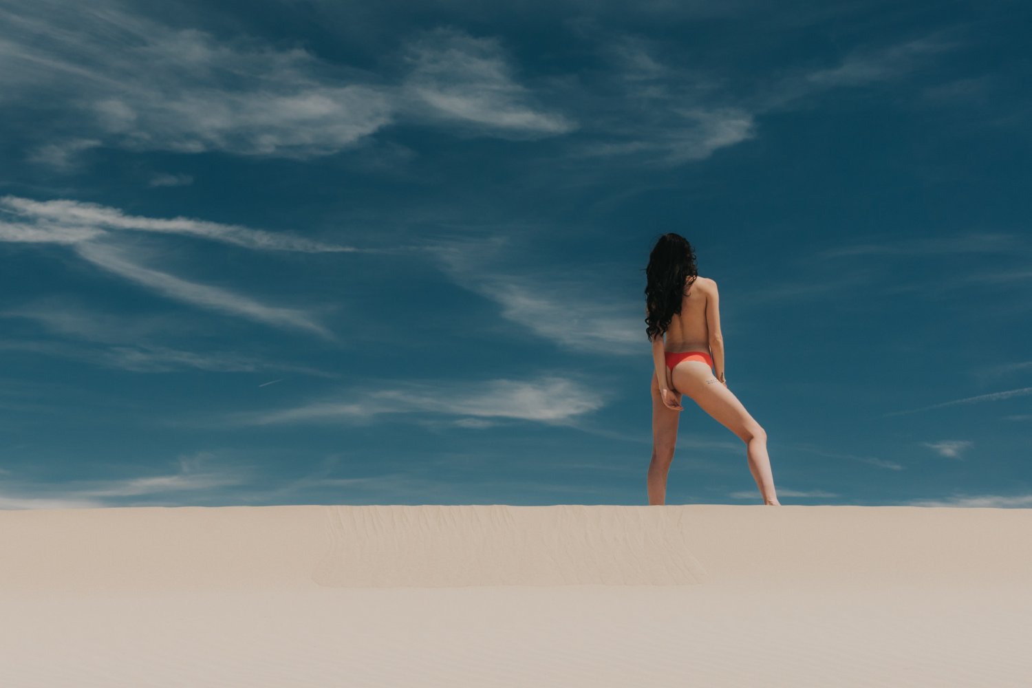 Opalanie się topless w Polsce - w teorii legalne, gorzej z praktyką