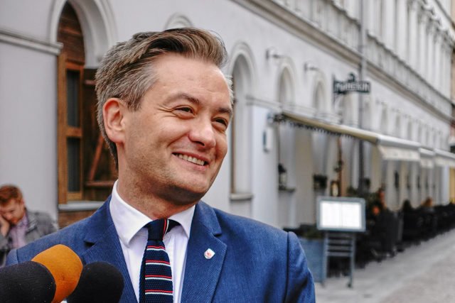 Robert Biedroń posłuchał mieszkańców Słupska, którzy nie chcą zmiany nazw ulic, to zmiany nie będzie. To wbrew ustawie dekomunizacyjnej.