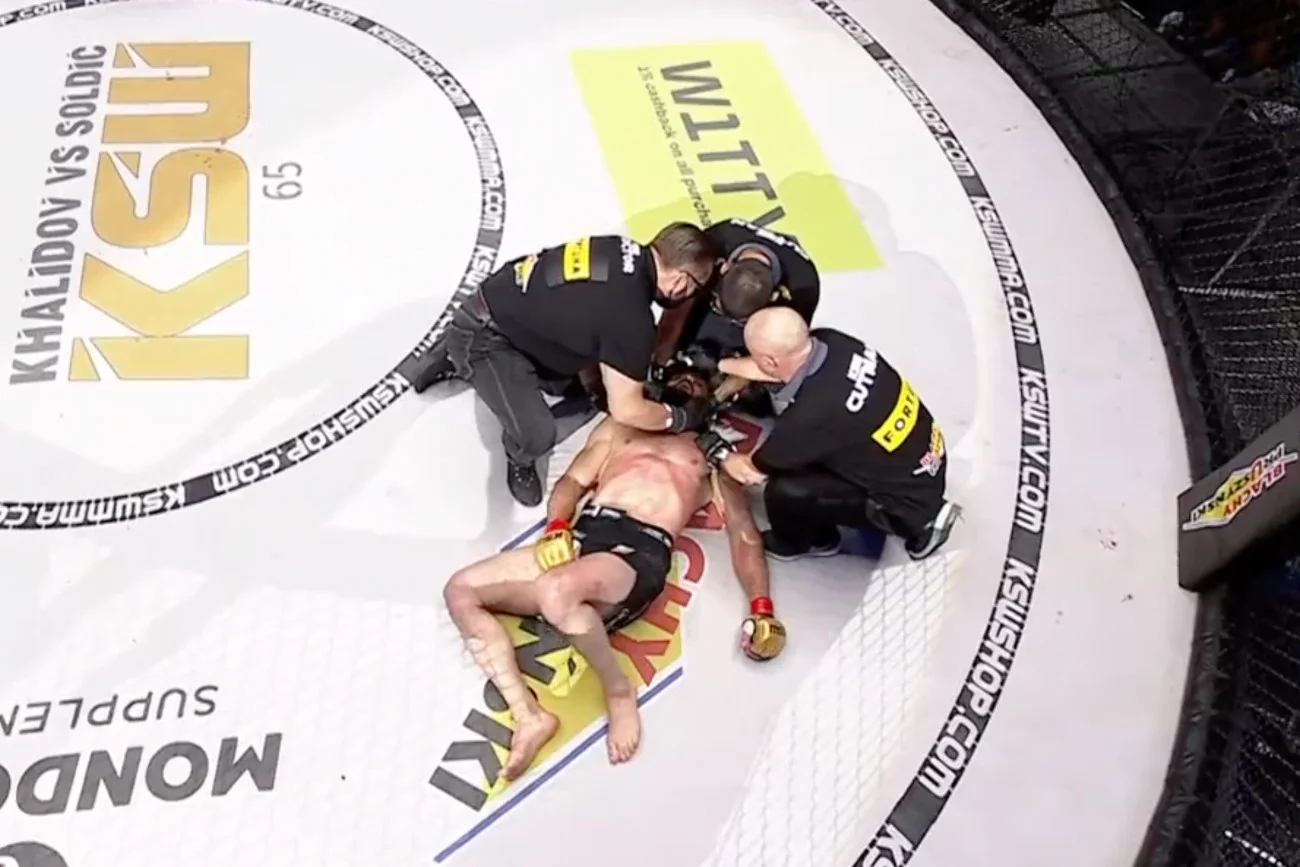 Mamed Chalidow podczas KSW 65 został brutalnie znokautowany przez Roberto Soldicia.