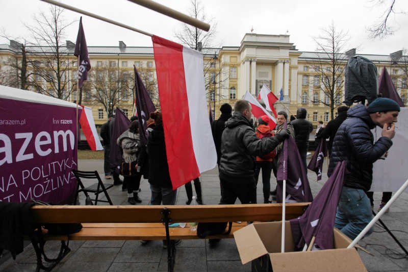 Czy miasteczko namiotowe pod Kancelarią Premiera przetrwa? Wszystko zależy od otwartości Partii Razem.