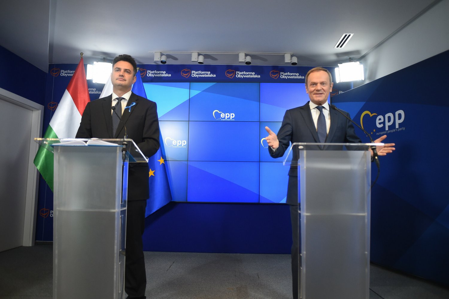 Przewodniczący PO Donald Tusk i Peter Marki-Zay, lider węgierskiej opozycji spotkali się w Warszawie.