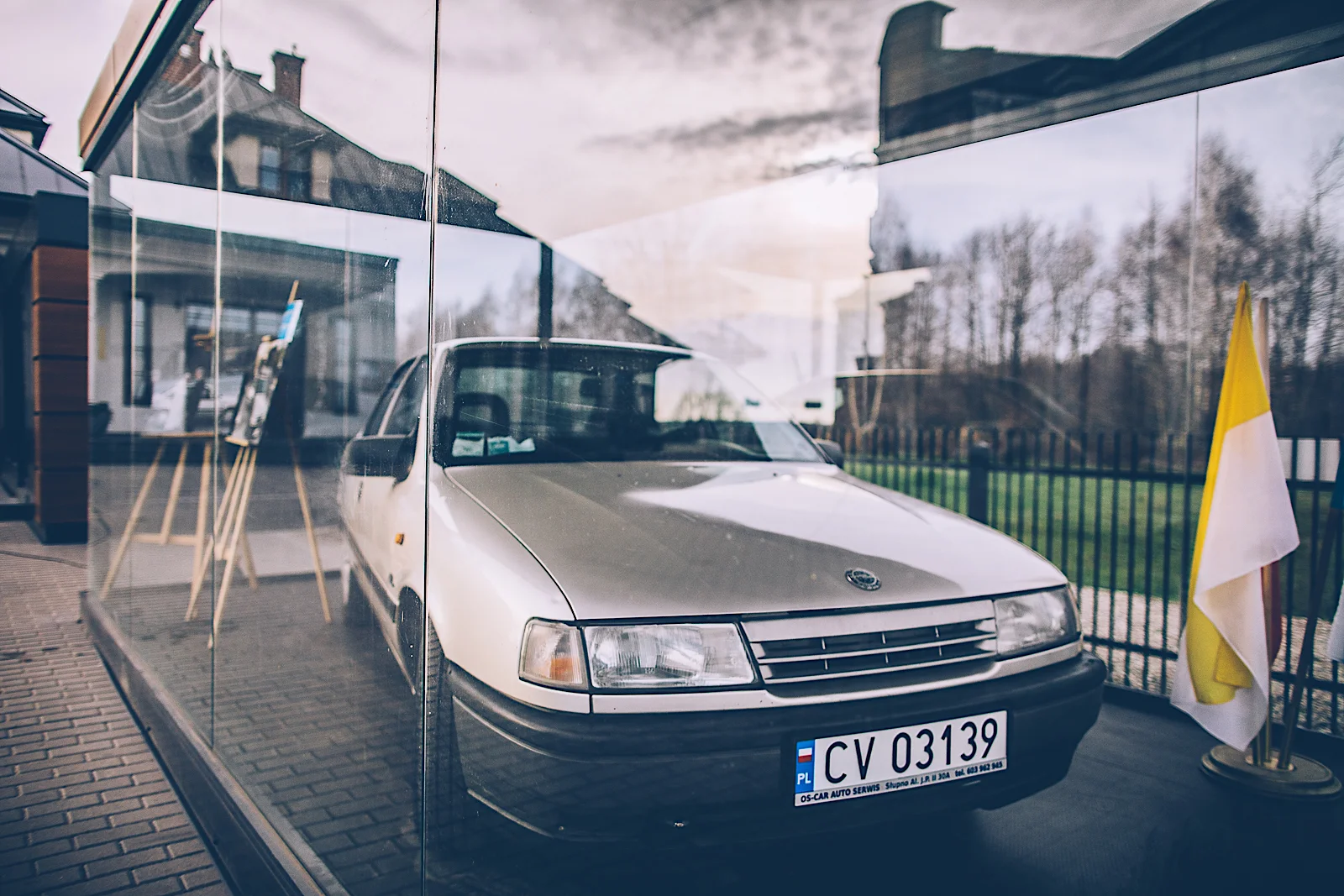 Papieski Opel Vectra zjechał z linii produkcyjnej w 1990 roku