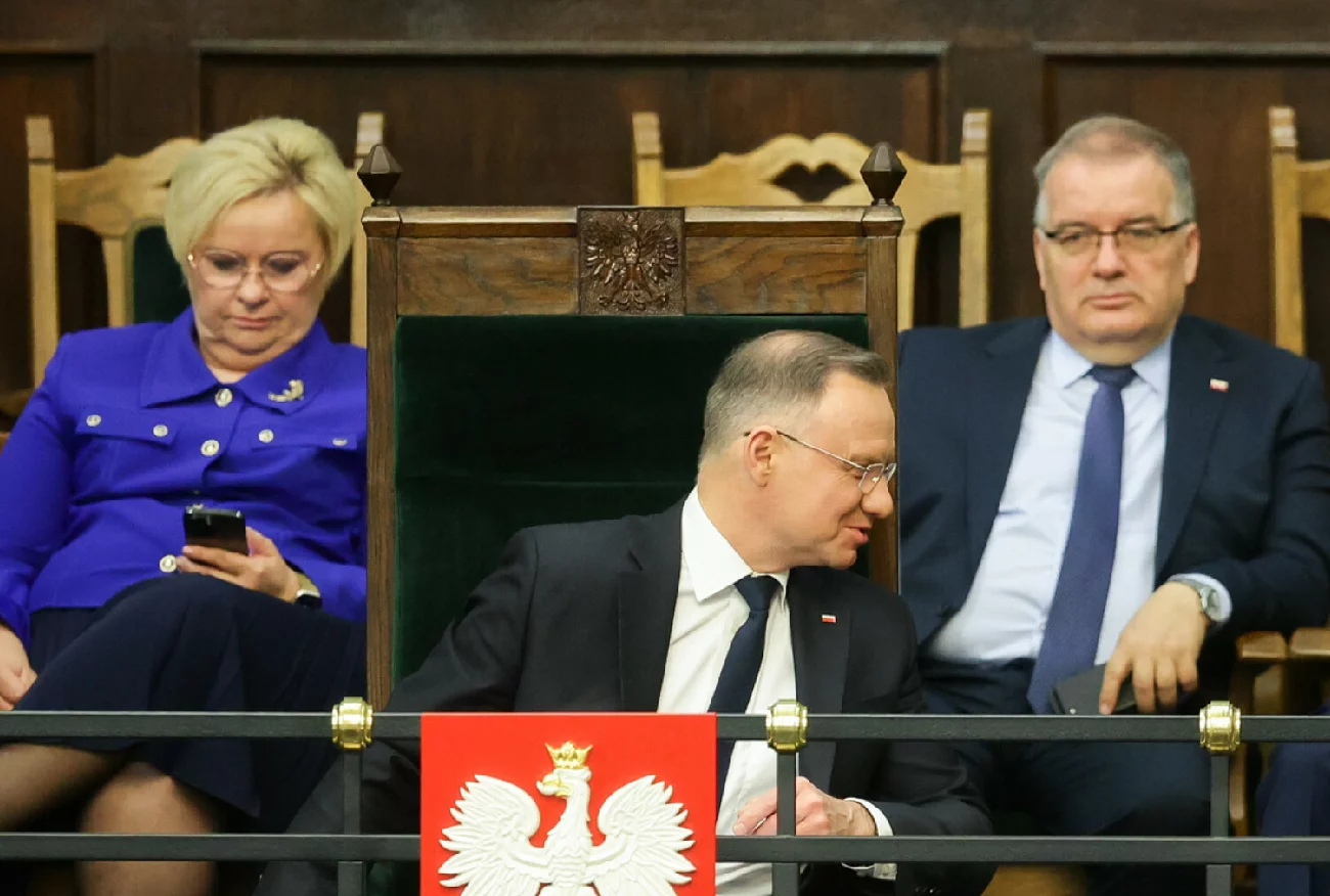 Mowa ciała Andrzeja Dudy. Tak wyglądał w czasie wystąpienia w Sejmie Mowa ciała Andrzeja Dudy. Tak wyglądał w czasie wystąpienia w Sejmie