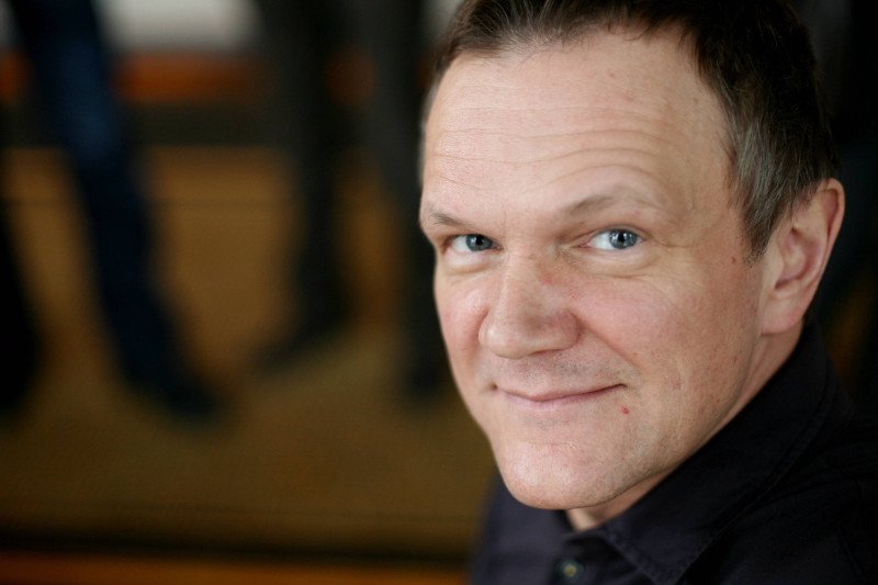 Cezary Pazura broni prof. Chazana.