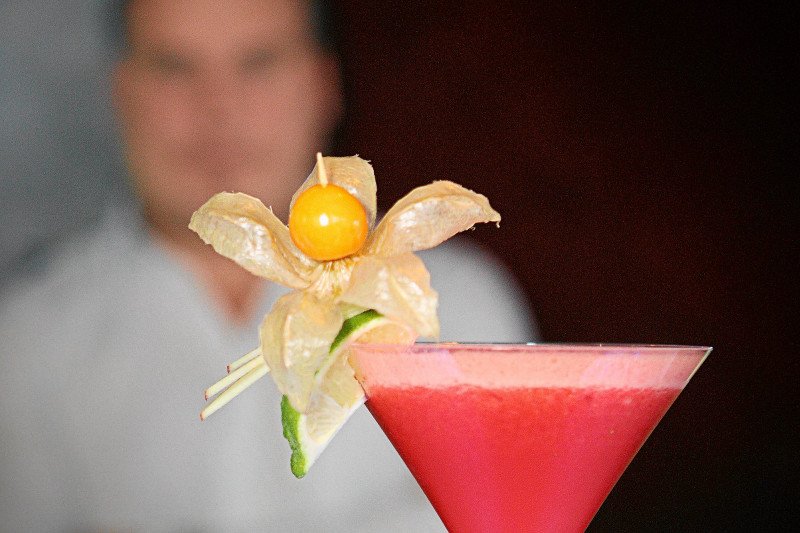 "Pociąg do wódki wciąż za mną jedzie".