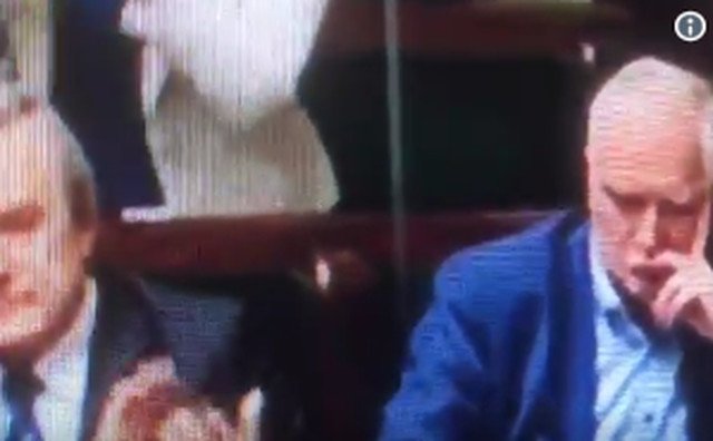 Jarosław Gowin podczas głosowania ws. Sądu Najwyższego.