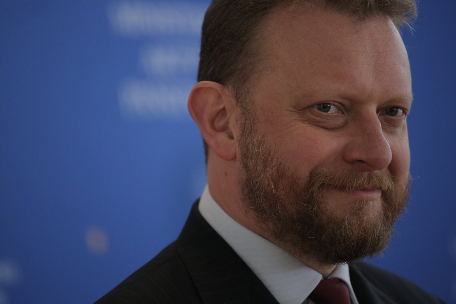 Według nieoficjalnych informacji Łukasz Szumowski ma odejść z rządu po wakacjach. Łukasz Szumowski odejdzie z rządu po wakacjach? Takie nieoficjalne informacje podaje "Gazeta Wyborcza".