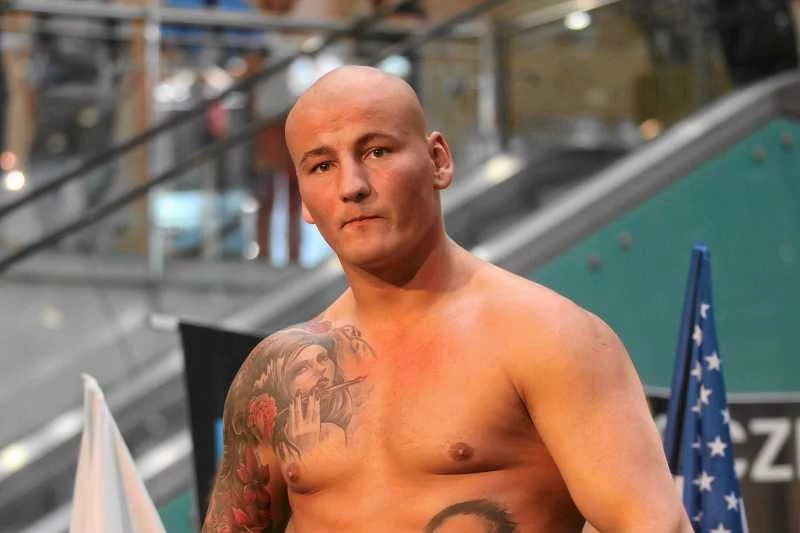 Artur Szpilka został ukarany za bójkę z Krzysztofem Zimnochem. Będzie musiał przeznaczyć część pieniędzy z honorarium na WOŚP