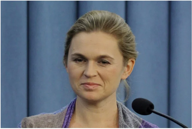 Barbara Nowacka krytykuje środowiska narodowe.