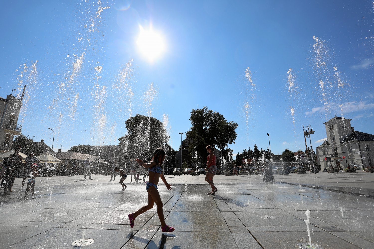 Jaka pogoda przed nami? Nad Polskę nadciąga "hiszpański pióropusz".