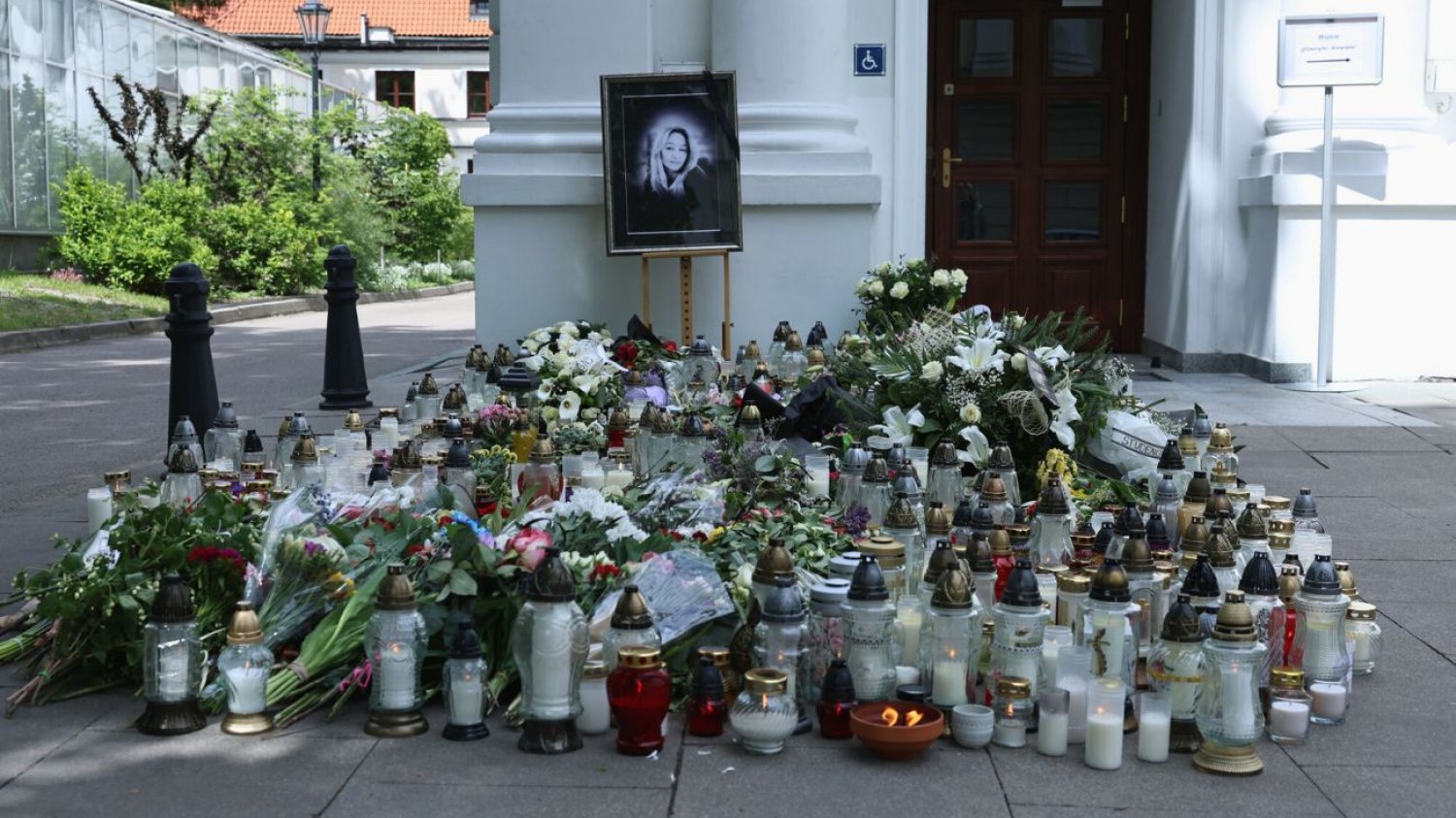 Sekcja zwłok ofiary tragedii na UW. Prokurator "Jeszcze się z tym nie spotkałem". Tragedia na UW. Sekcja zwłok ofiary trwała siedem godzin.