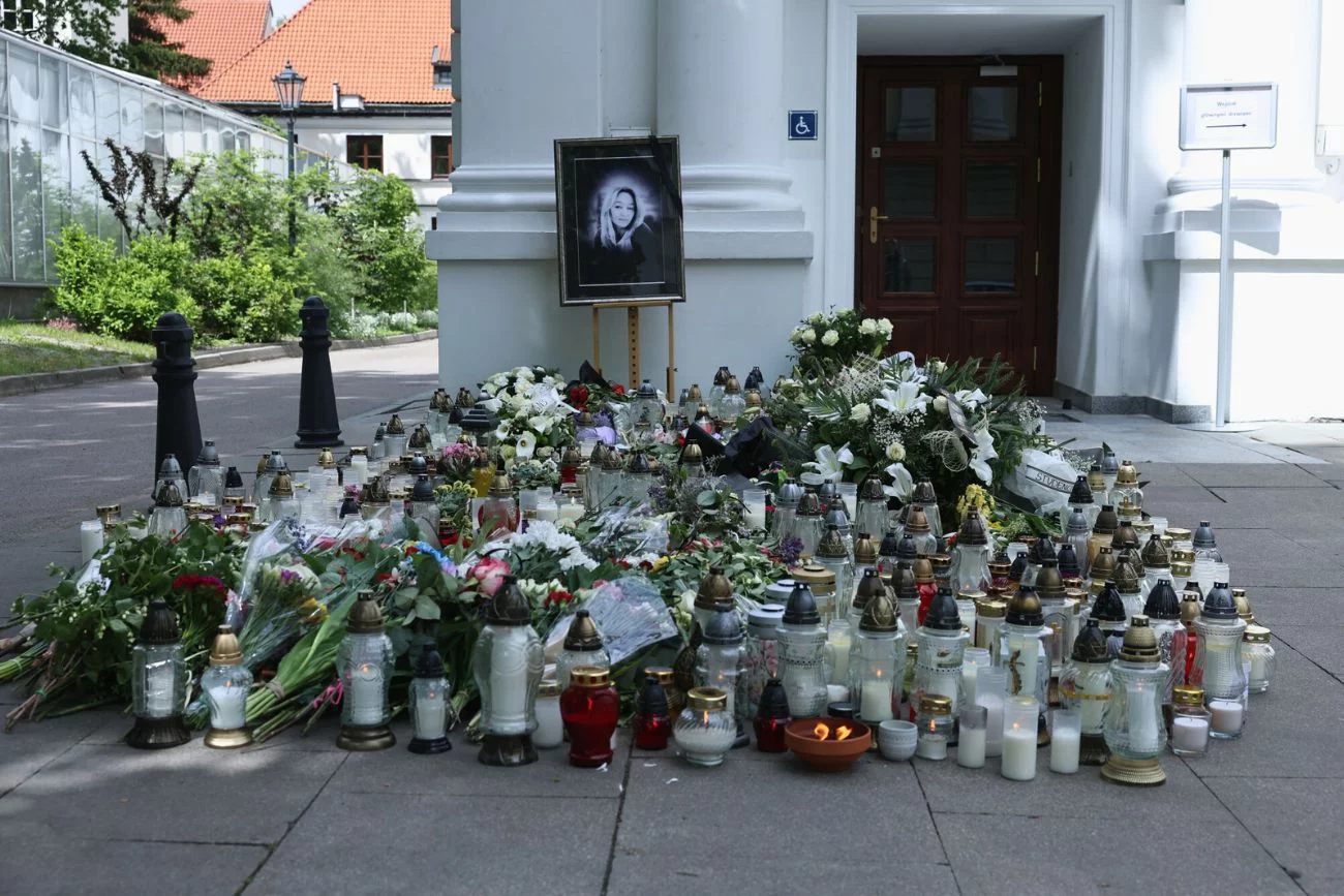 Sekcja zwłok ofiary tragedii na UW. Prokurator "Jeszcze się z tym nie spotkałem". Tragedia na UW. Sekcja zwłok ofiary trwała siedem godzin.
