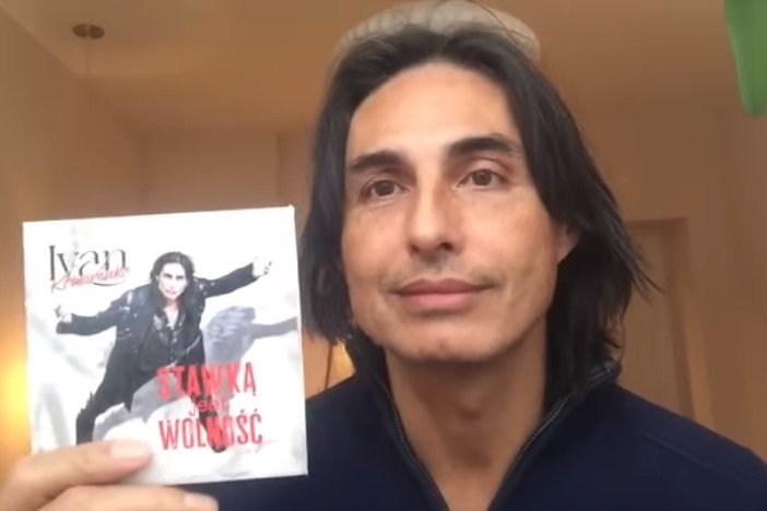 ivan komarenko stawką jest wolność płyta muzyka piosenki ivan komarenko stawką jest wolność płyta muzyka piosenki recenzja