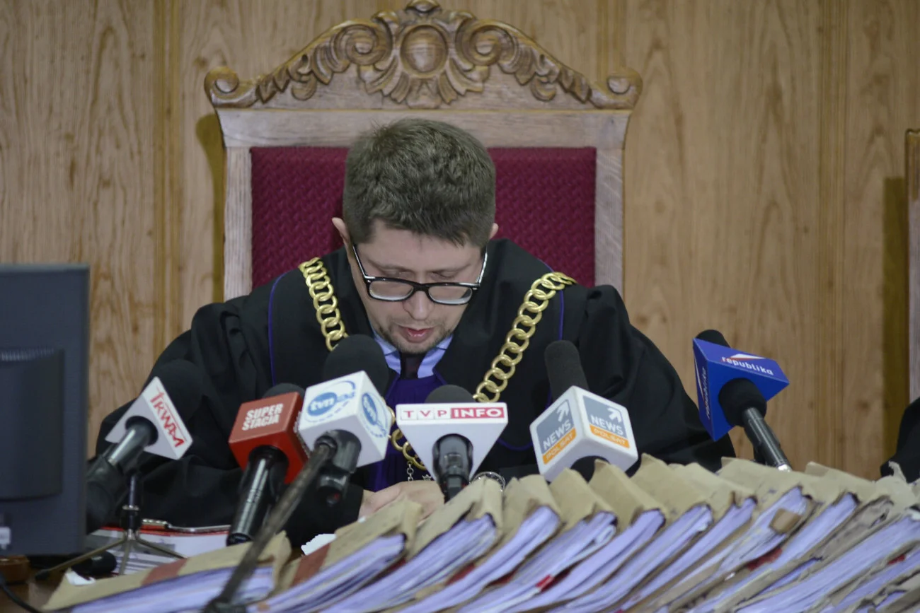 Marzec 2015. Sędzia Wojciech Łączewski odczytuje wyrok ws.  Mariusza Kamińskiego i Macieja Wąsika.