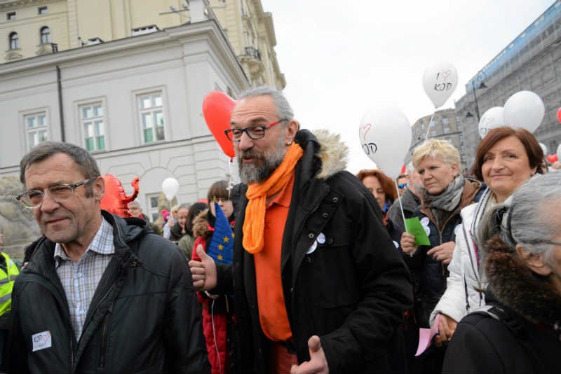 KOD ma spore poparcie nawet wśród wyborców PiS.