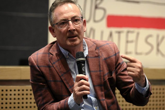 Bartłomiej Sienkiewicz uważa, że wyjazd Błaszczaka i Waszczykowskiego do Londynu to szczyt hipokryzji.