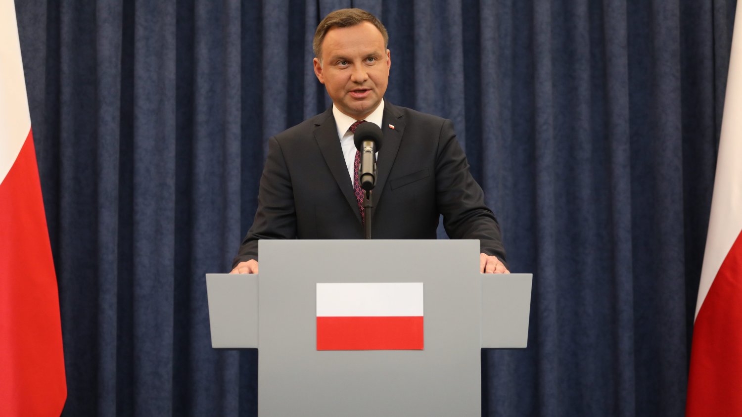 Do czego zmierza prezydent Andrzej Duda sprzeciwiając się części zamachu PiS na niezależność sądownictwa?
